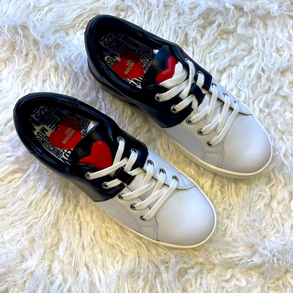 Love Moschino Sneakers